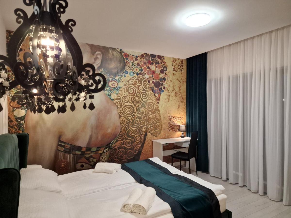 Art'S Luxury Boutique Hotel Орадя Экстерьер фото